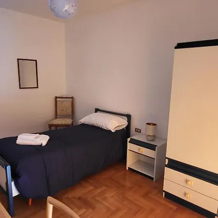Casa Leonardo טיראנו